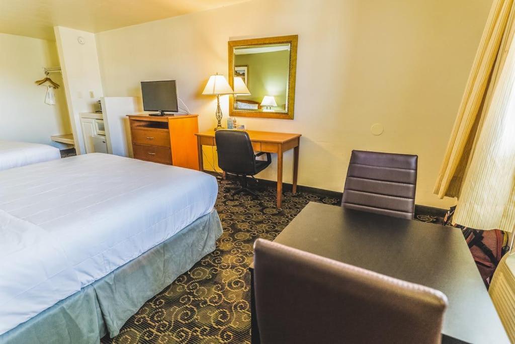 Days Inn By Wyndham Montrose Buitenkant foto