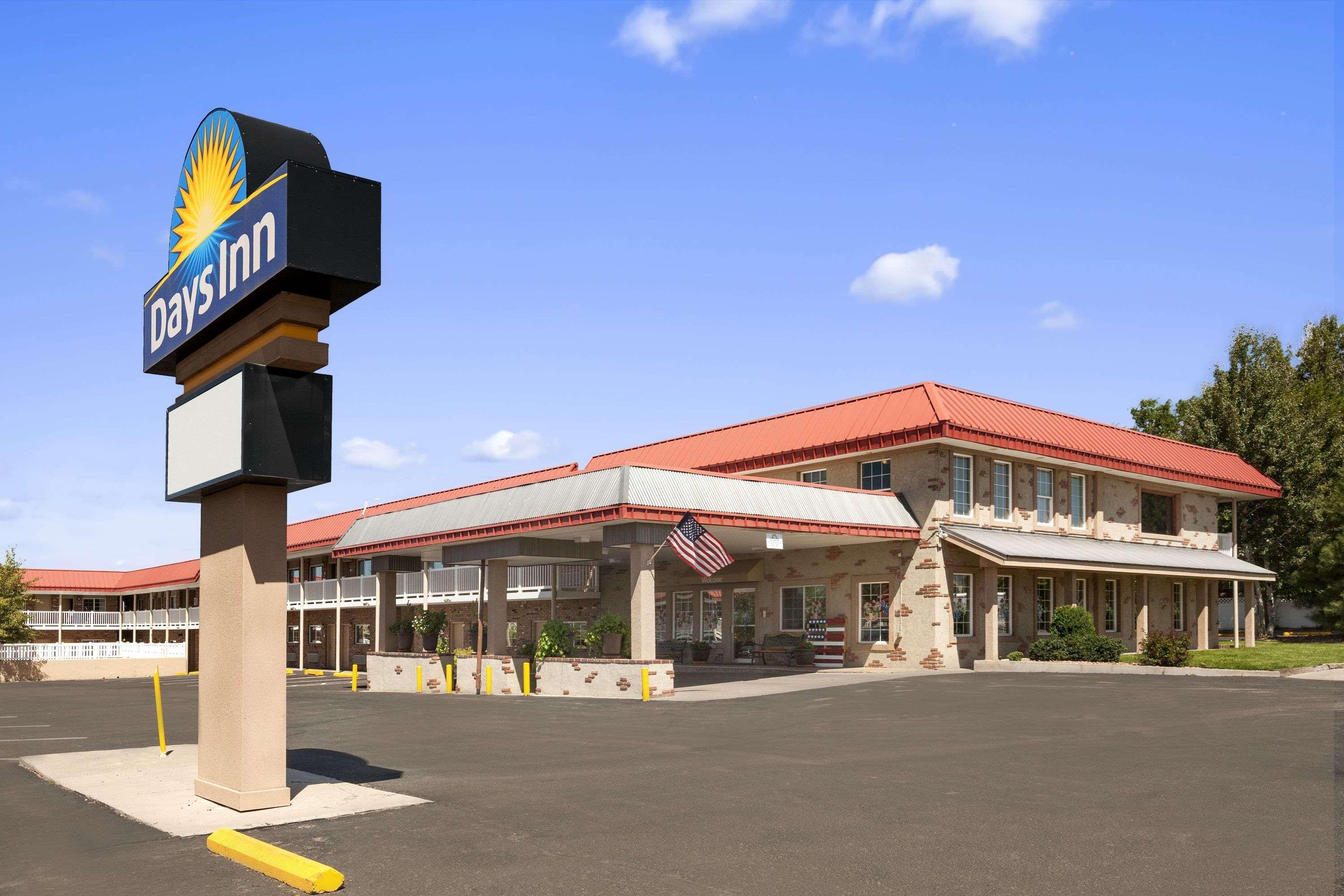 Days Inn By Wyndham Montrose Buitenkant foto